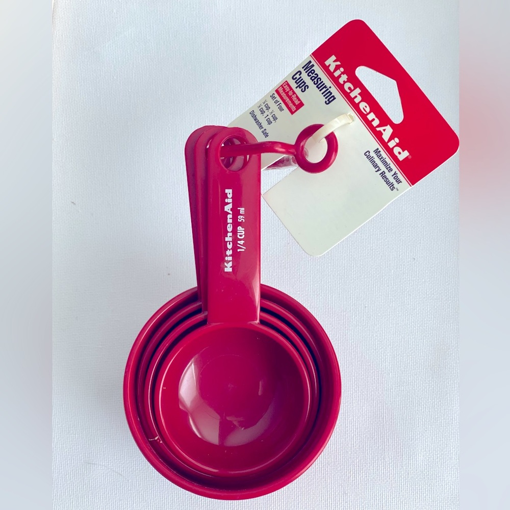 Kitchen Aid Measuring Cups set New